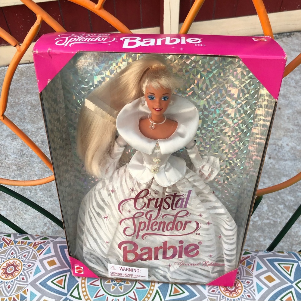 Crystal Splendor Barbie - Picture 2 of 4
